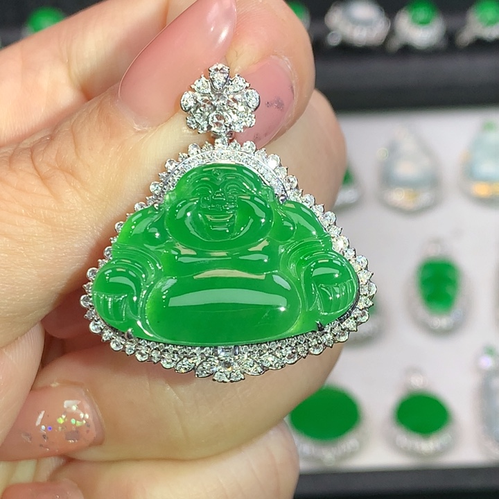 翡翠吊坠(不含链)18K金镶嵌