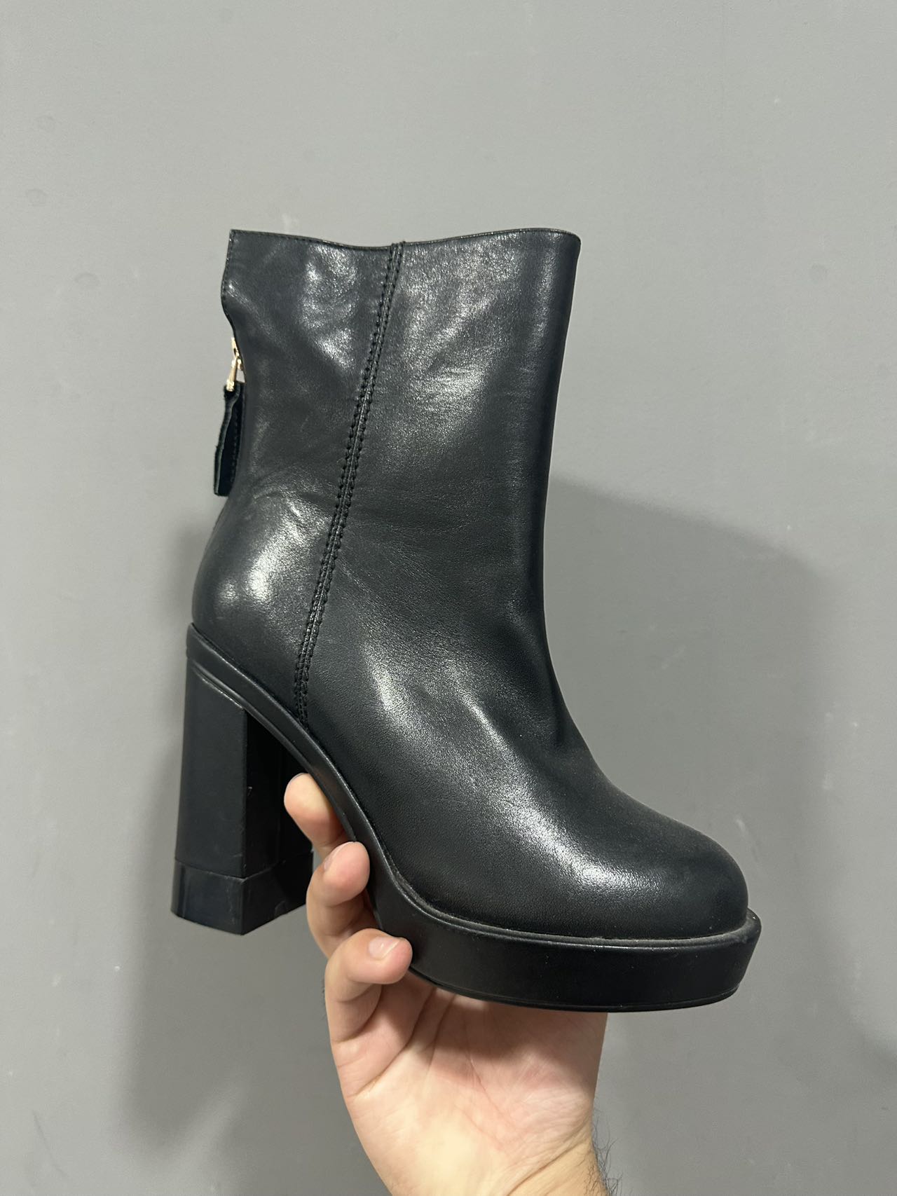 658-91时装靴黑色粗跟靴子冬季高跟时尚方头黑色女靴粗跟