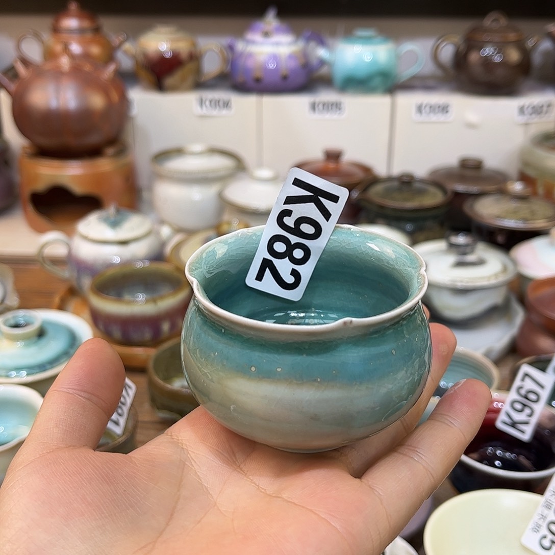 白泥茶杯青陶瓷艺术