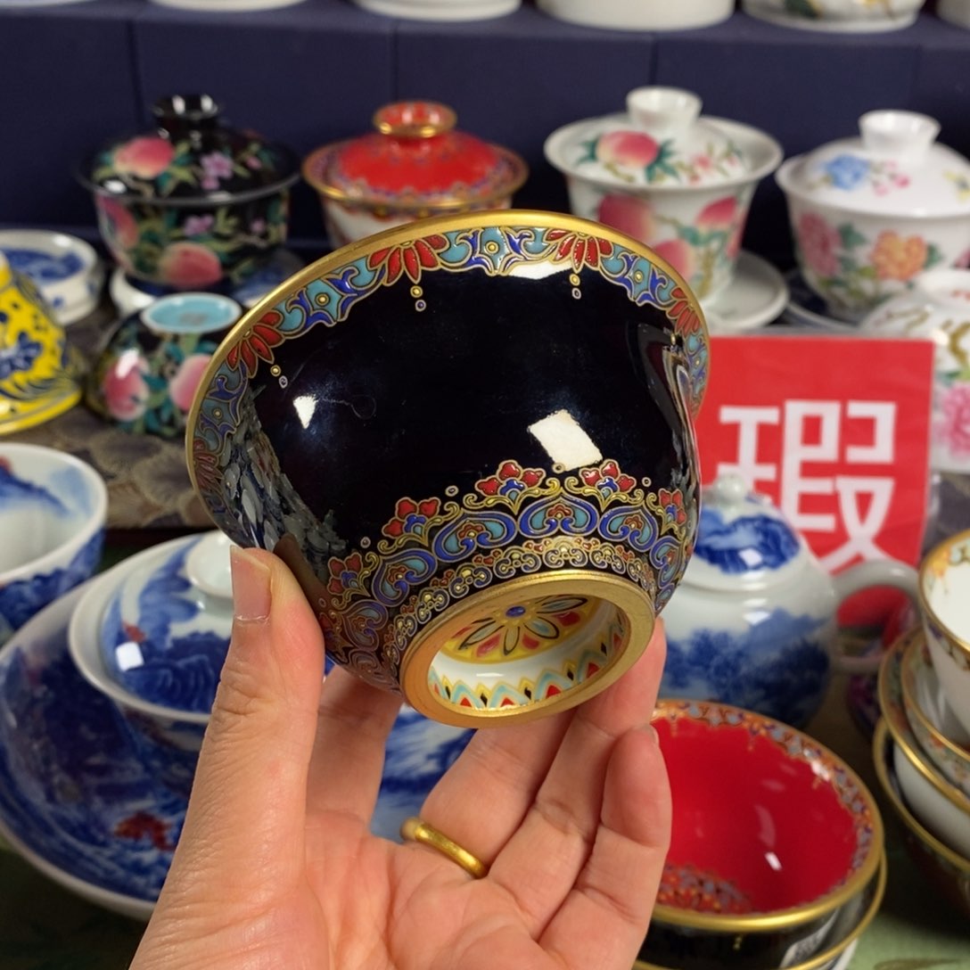 景德镇瓷器研究中心主任