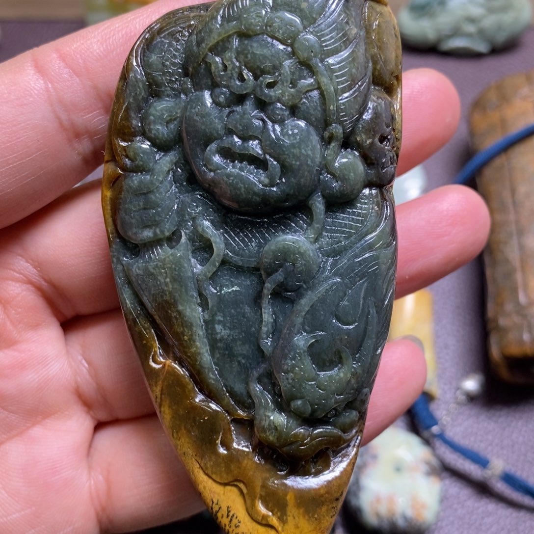 岫岩河磨玉（透闪石质玉）无未镶嵌