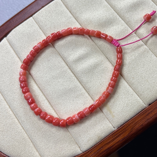 莫莫珊瑚老型桶珠单圈3.5-4.5mm单圈手串【国检证书】