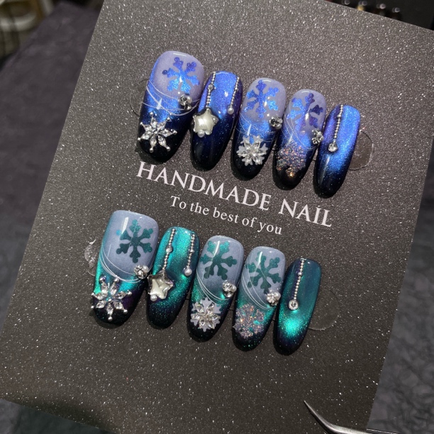 秋冬爆闪蓝色猫眼短款纯手工穿戴甲高级显白美甲贴片