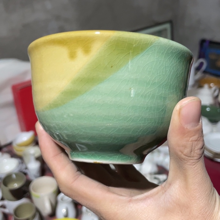 摆件陶瓷盘子碗砂锅都有