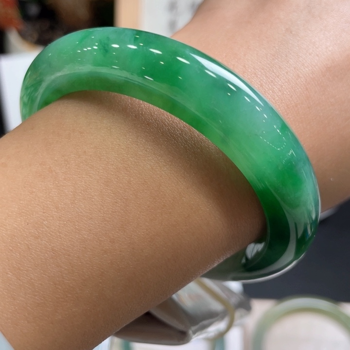 翡翠手镯未镶嵌翡翠手镯34号