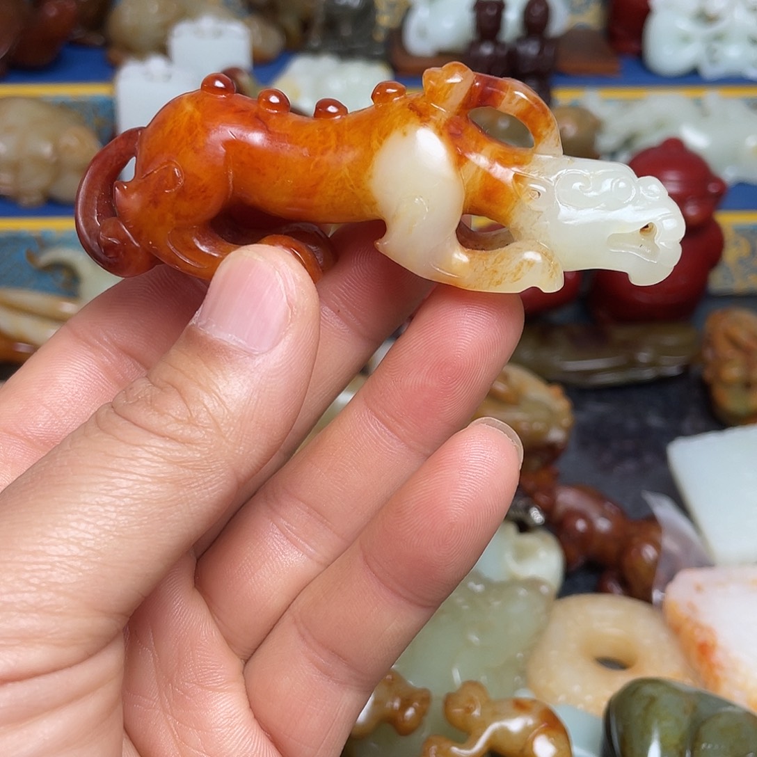 天***神和田玉未镶嵌挂件