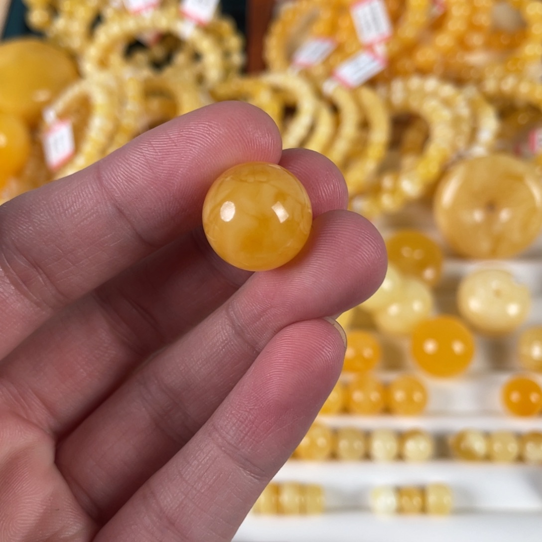 蜜蜡裸石未镶嵌小*直径16+ 打孔不退换