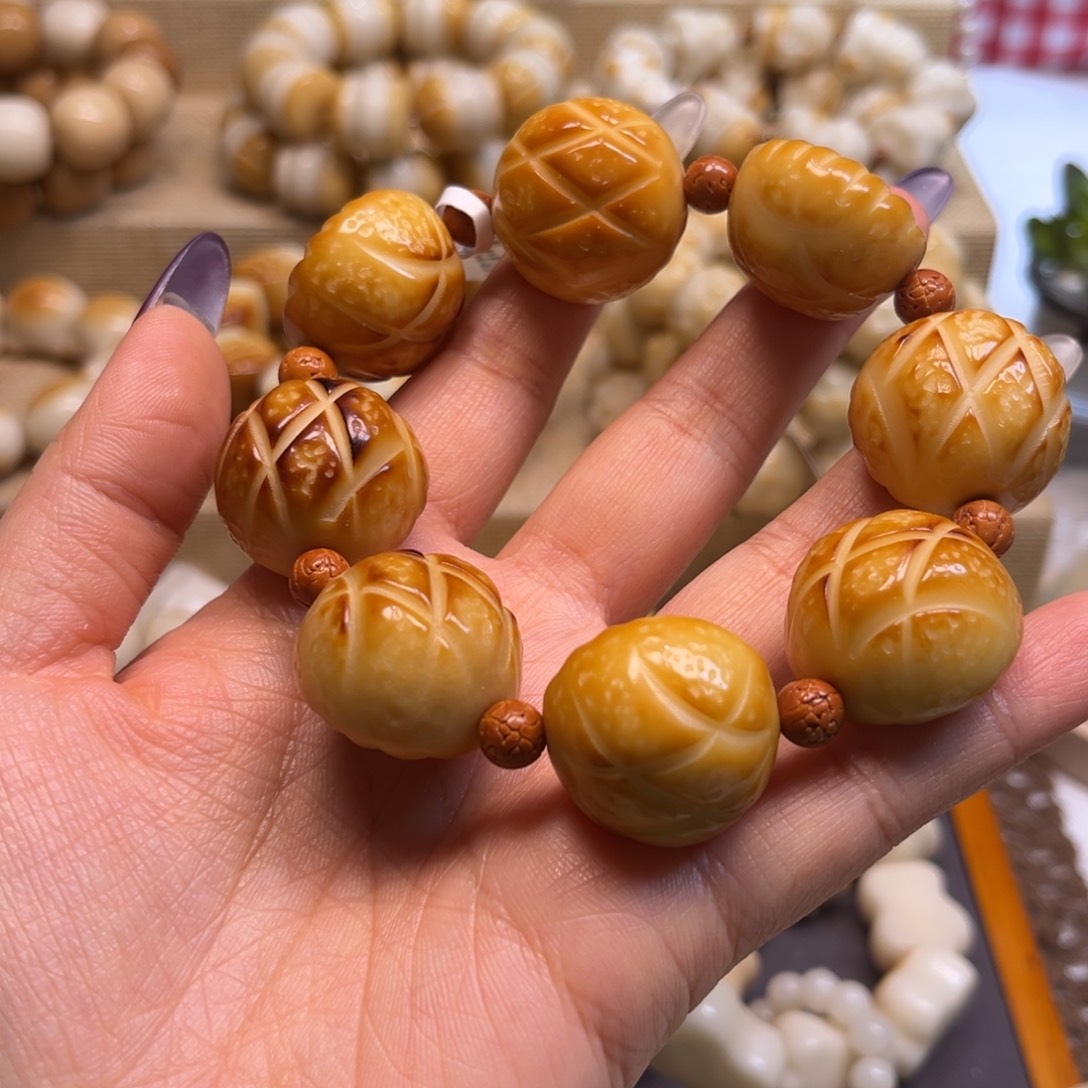 菩提根/象牙果吊坠1.4.76全品菠萝包