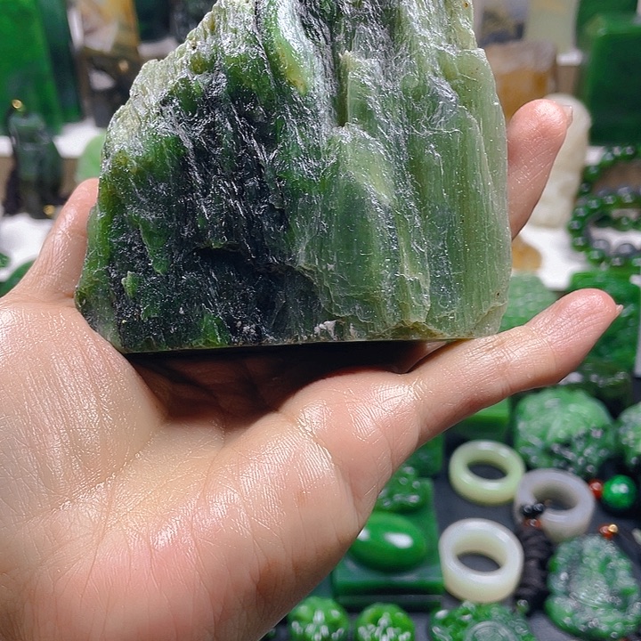 和田玉未镶嵌珠宝半成品