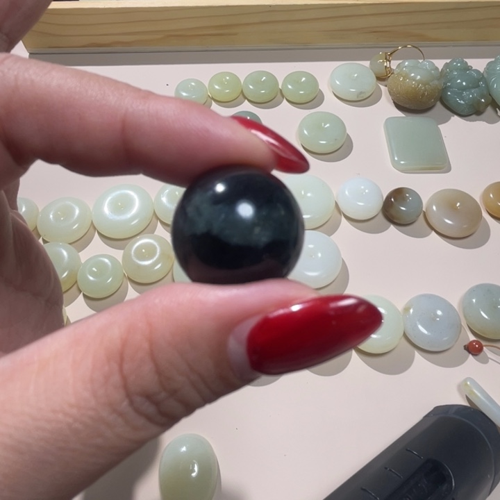 和田玉（糖玉）未镶嵌珠宝半成品
