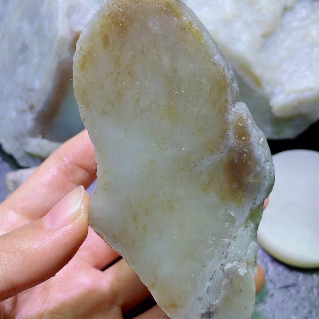 和田玉未镶嵌珠宝半成品