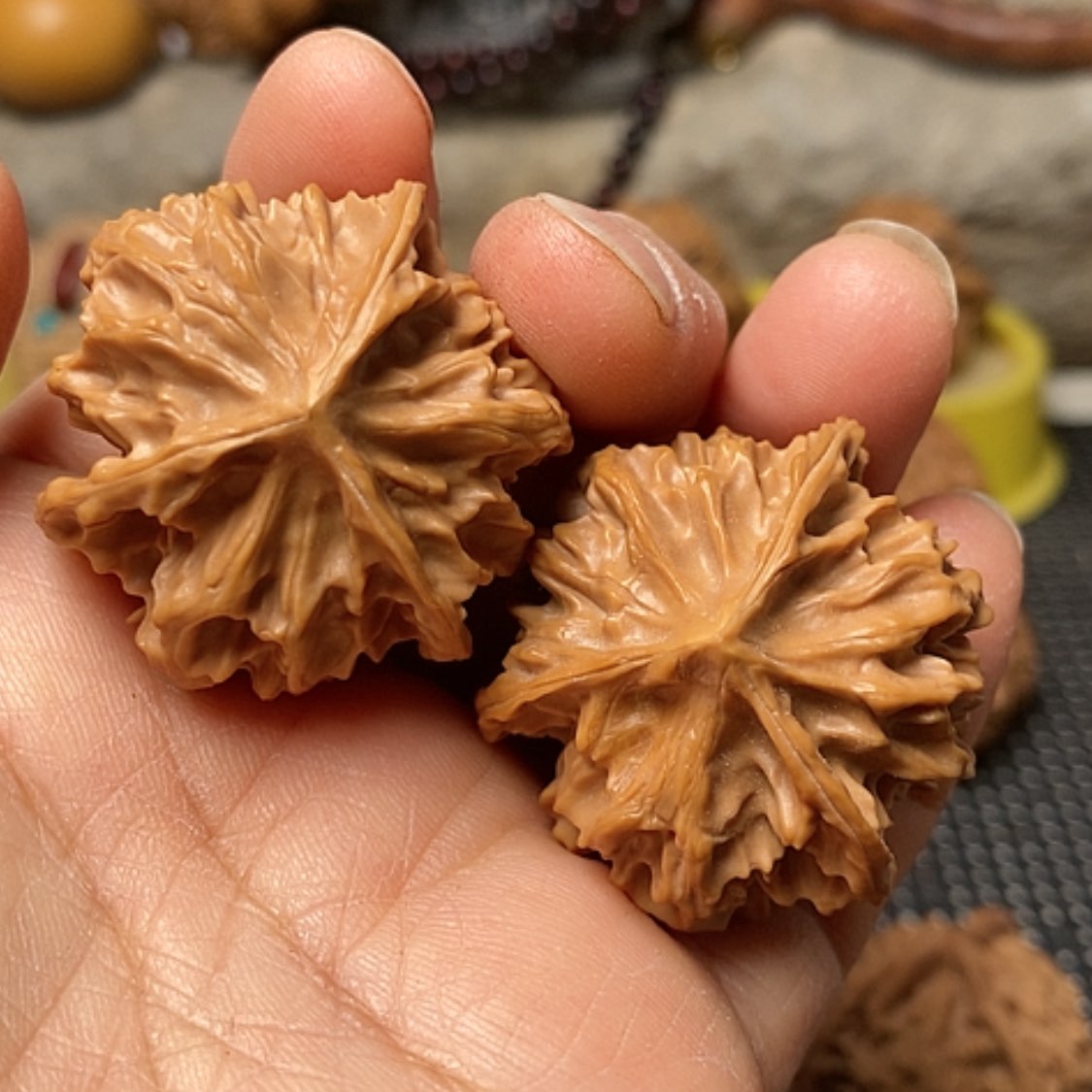 【闪购商品】把件文玩核桃岐山三棱36