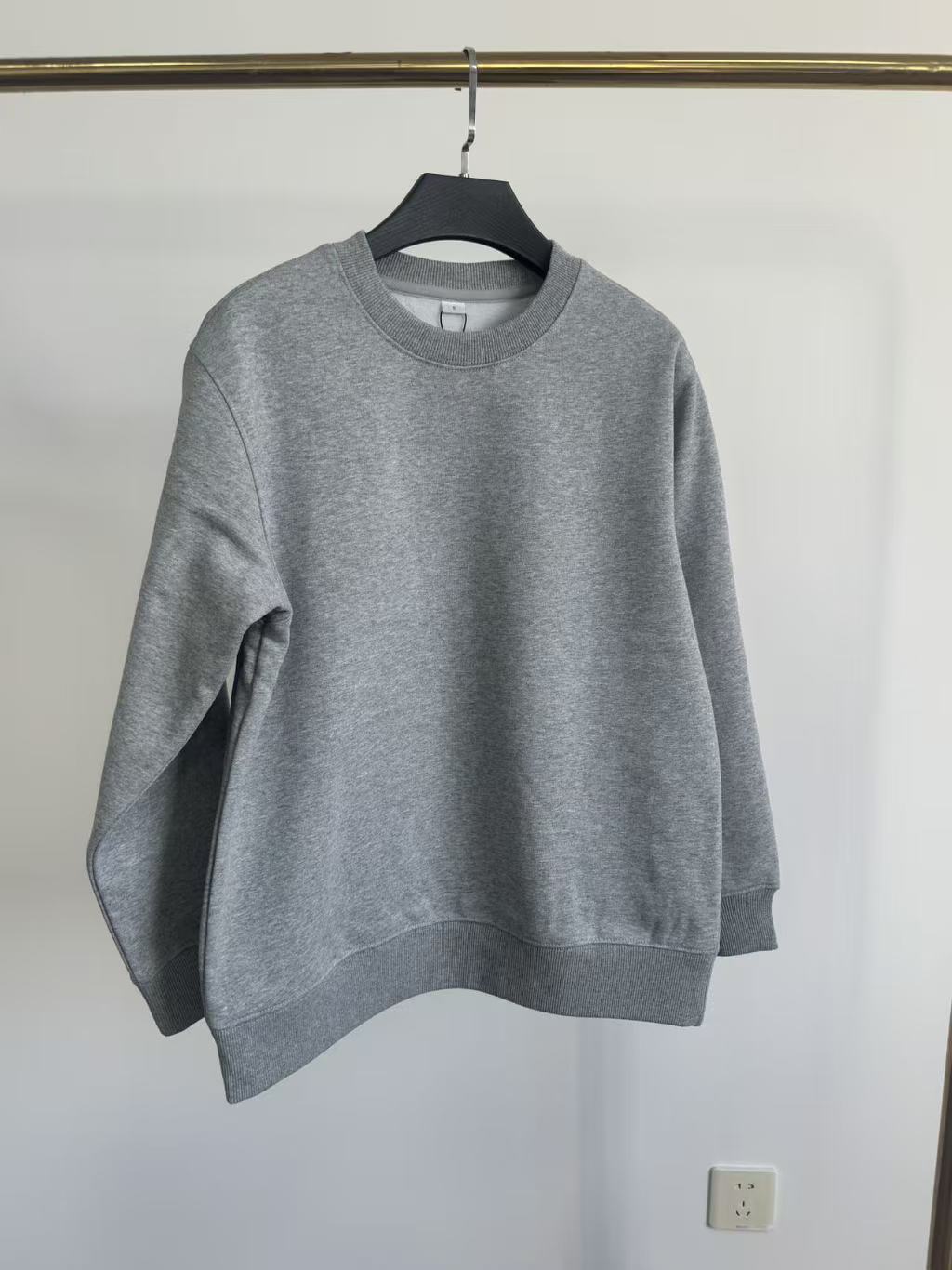 时尚韩版落肩袖圆领加绒厚款软糯休闲卫衣