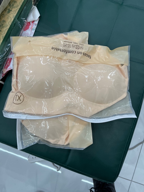 良玉推荐美美上衣（买一送一）