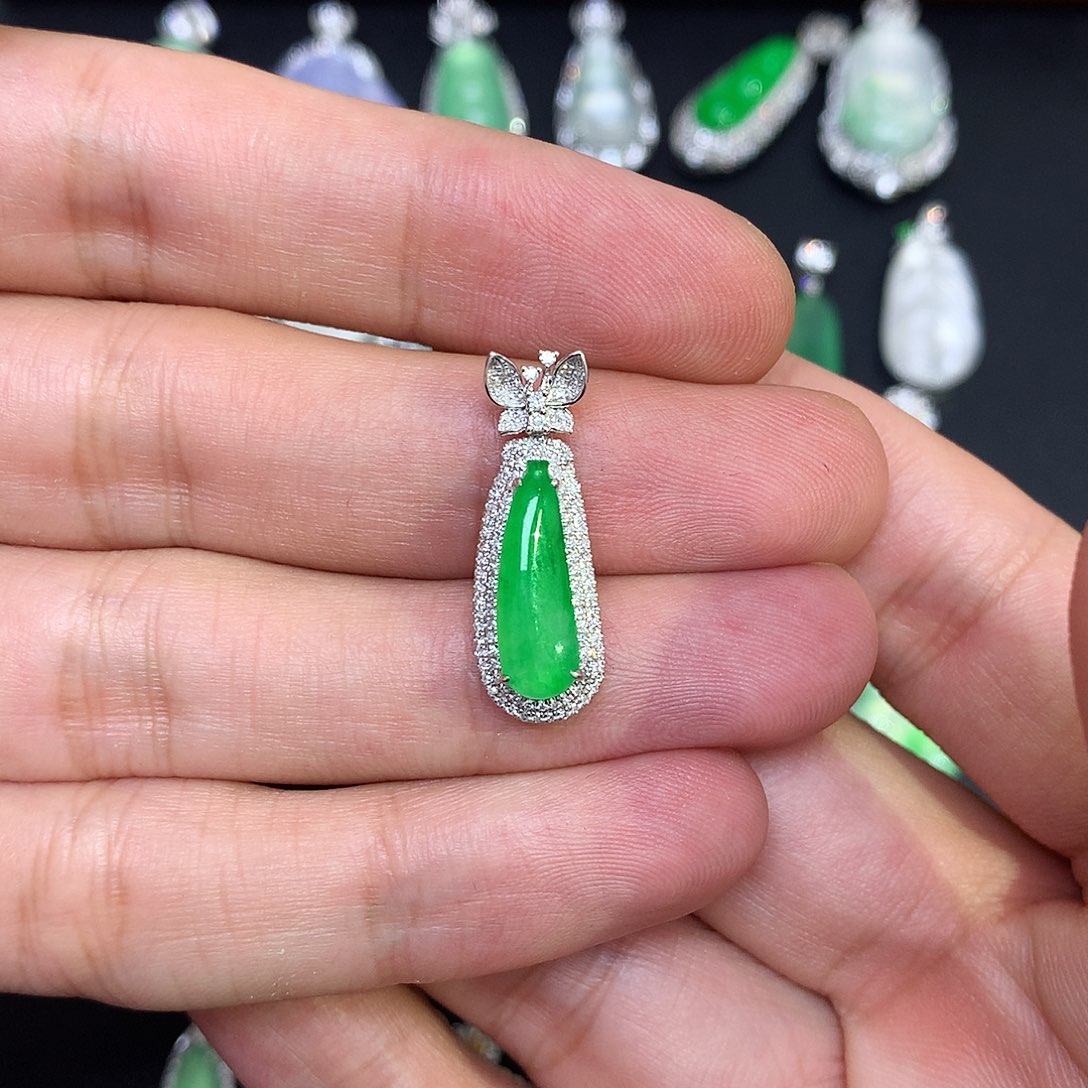 翡翠18K金镶嵌吊坠(不含链)绿福瓜