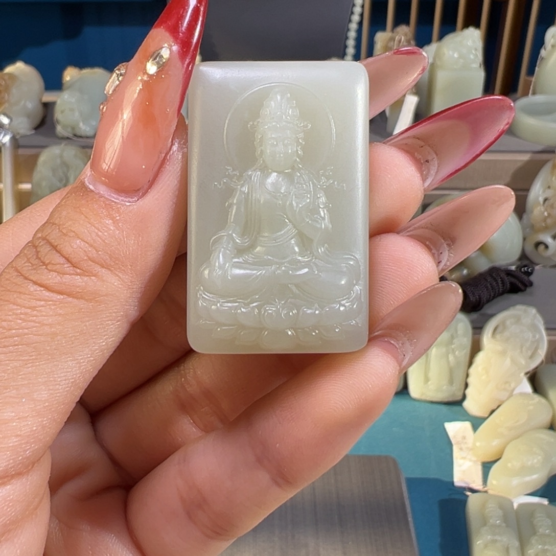 和田玉（糖玉）未镶嵌颈饰