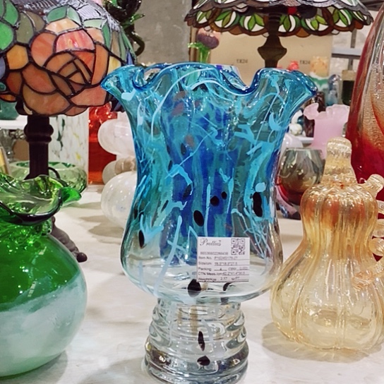 琉璃花瓶高27厘米口径18厘米