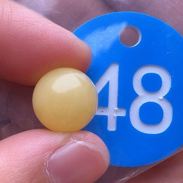 蜜蜡裸石未镶嵌12.4m m