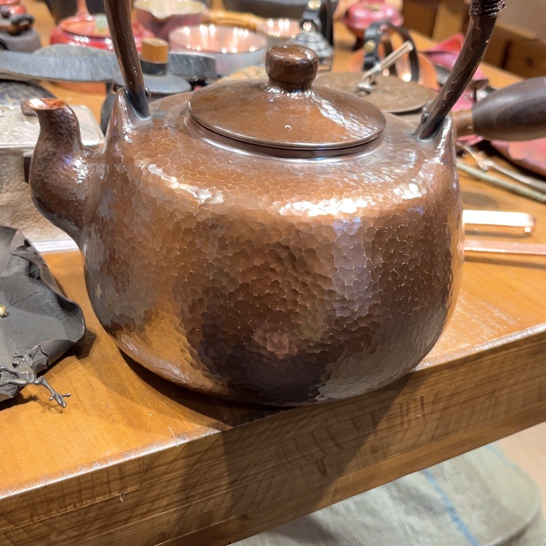 漳****生复古烤色口耳一体壶手工锻打工艺