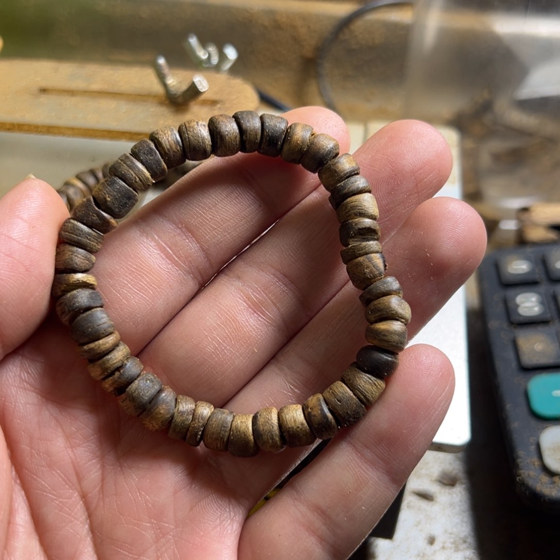 墨*高油脂蓝香品种纽扣珠单圈7.1克