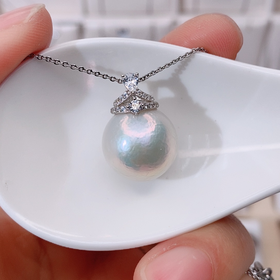 颈饰银S925镶嵌淡水珍珠