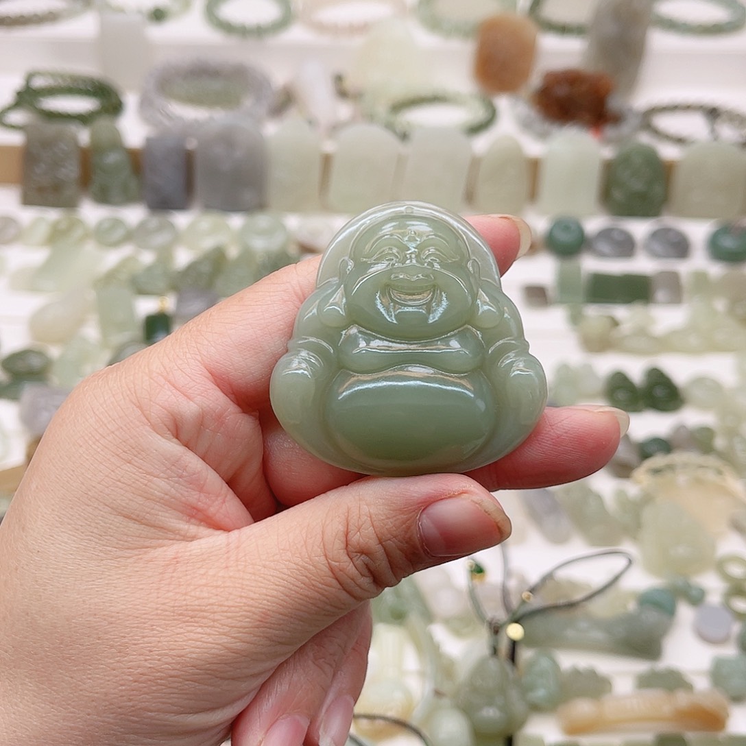 和田玉吊坠未镶嵌福****贝