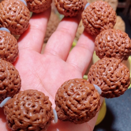 文玩核桃把件八瓣金刚手串