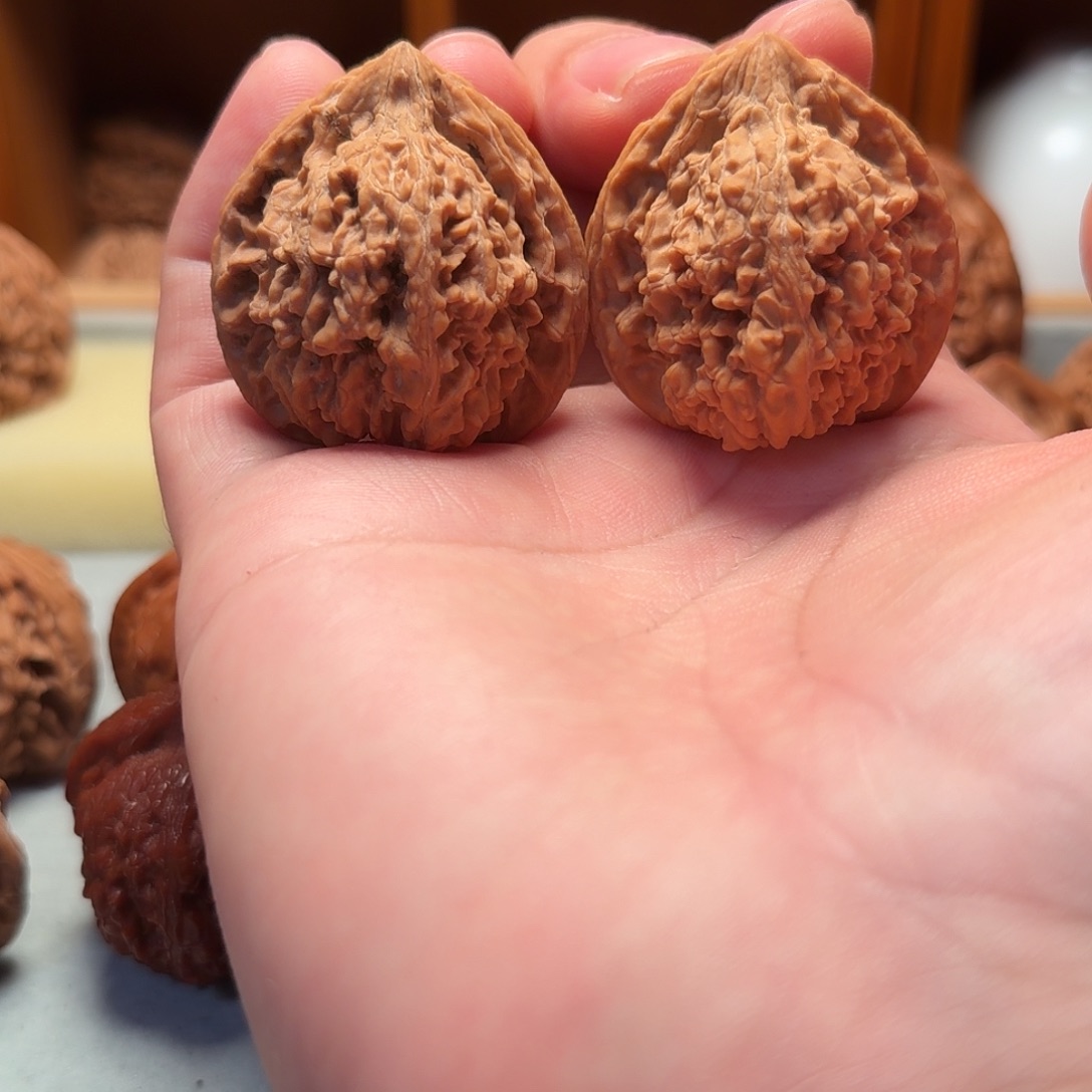 用***4把件文玩核桃山地满天星