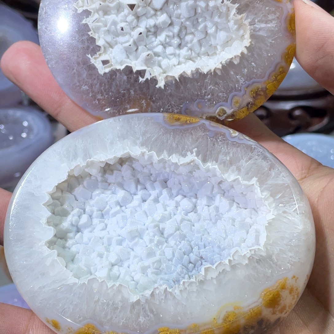 大型摆件（非配饰）未镶嵌水晶聚宝盆