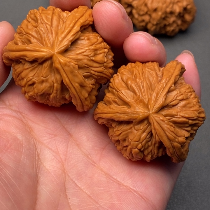 吊坠文玩核桃依***白