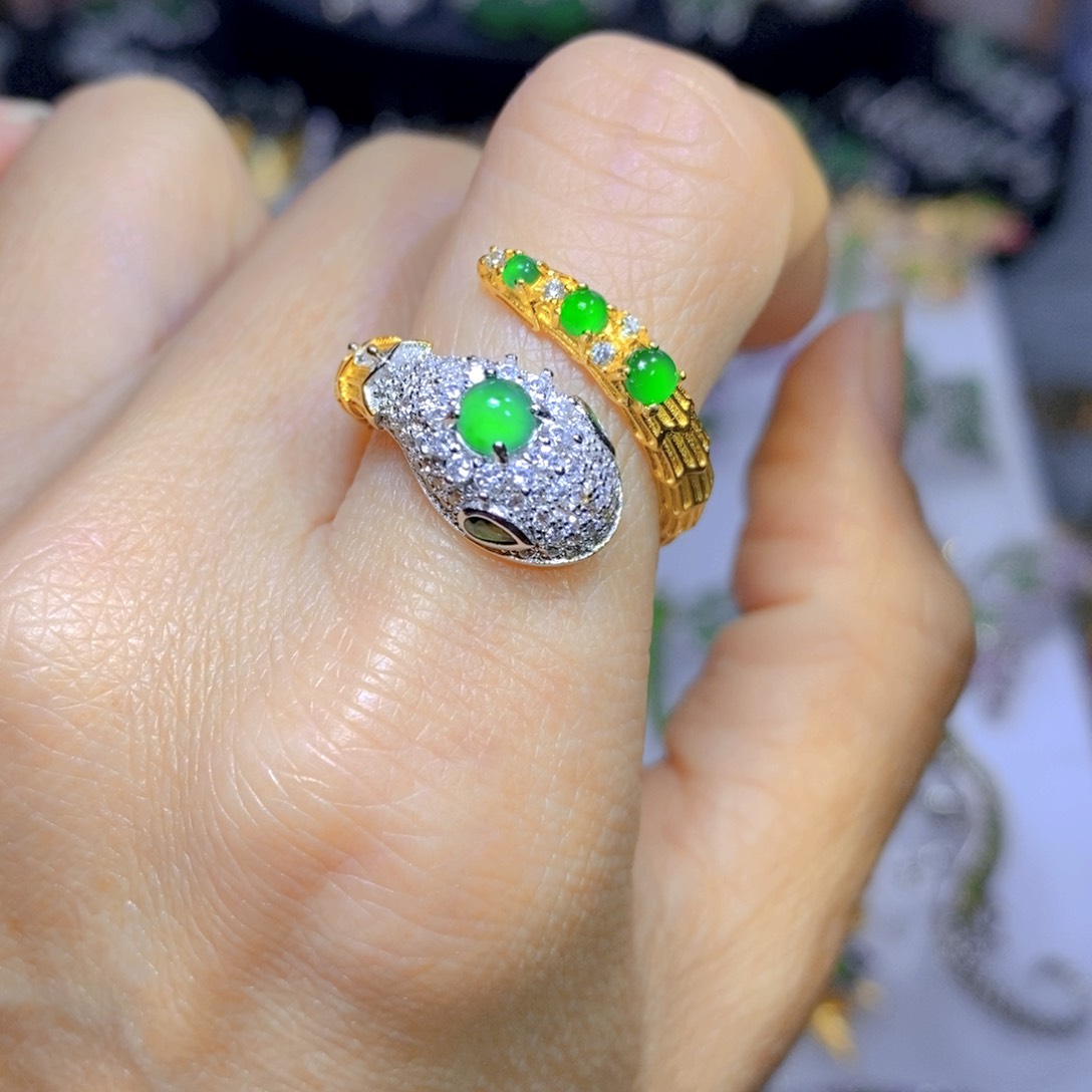 翡翠颈饰银S925镶嵌天然翡翠