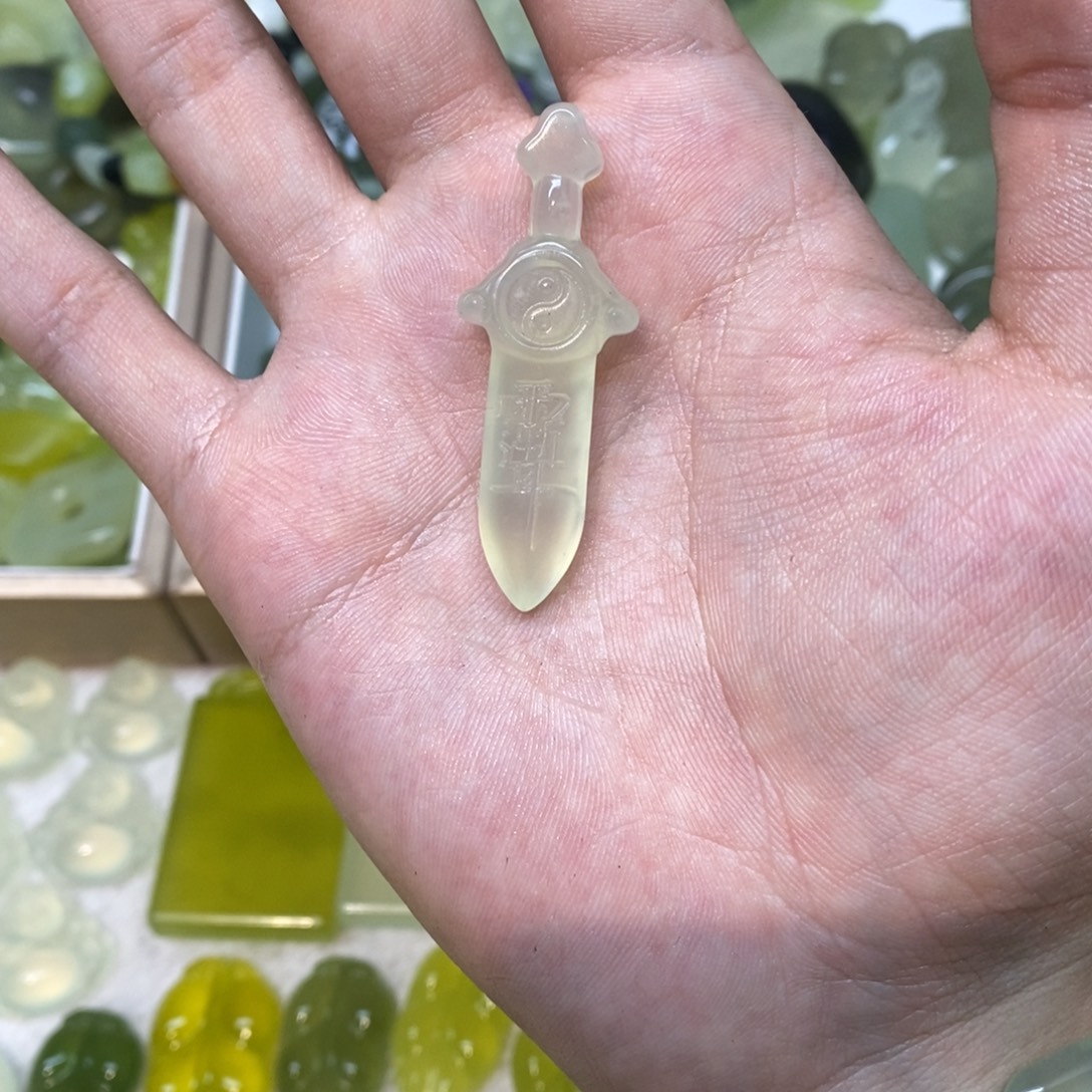 岫玉未镶嵌吊坠(不含链)