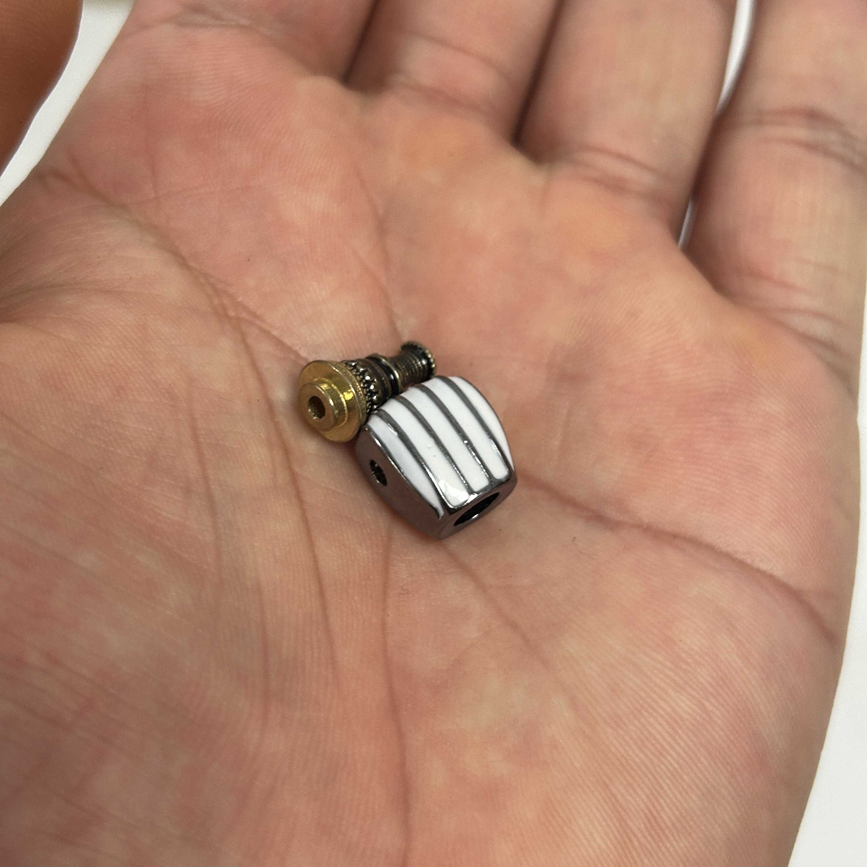 S6023白色铜佛头三通文玩配件