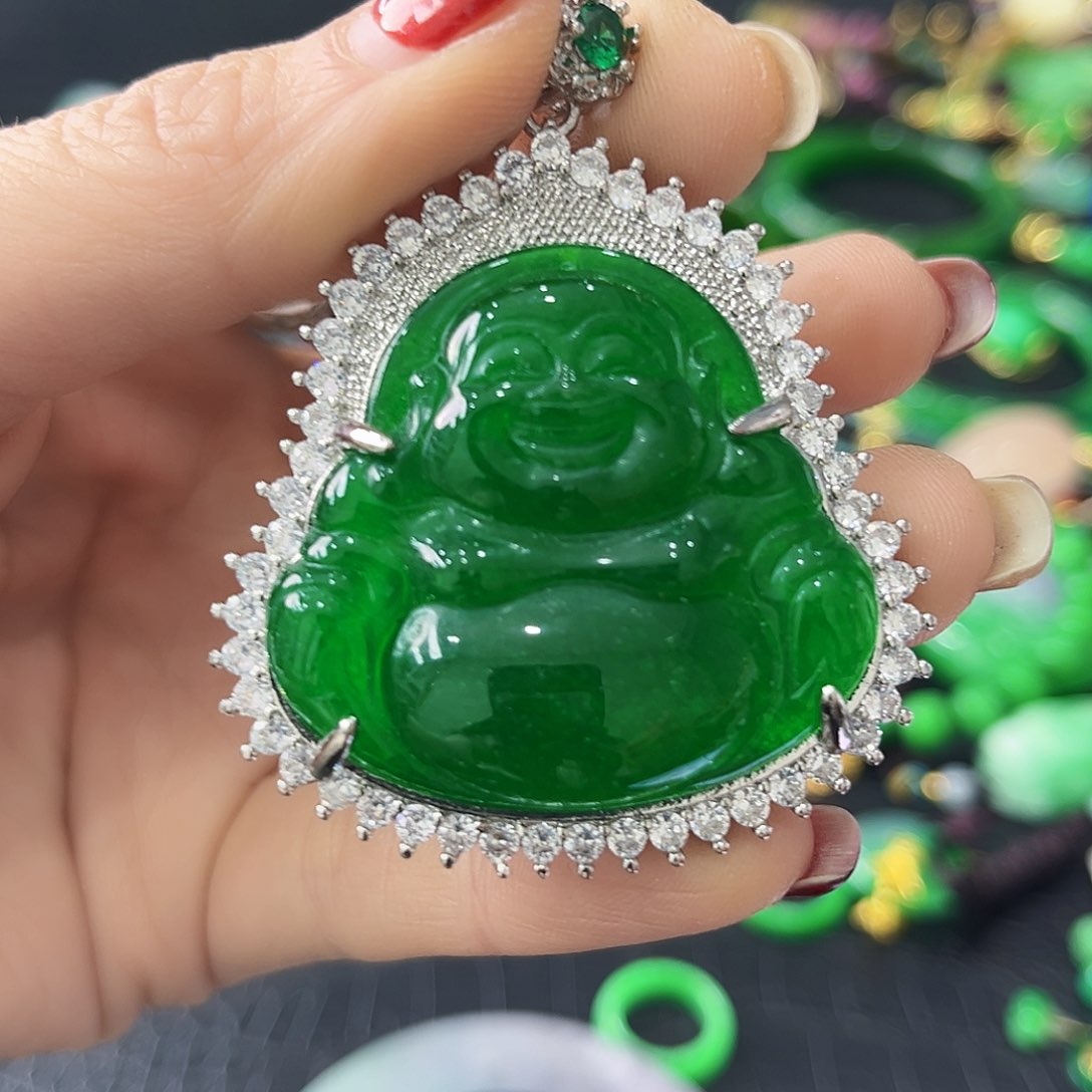 翡翠手镯未镶嵌多样性