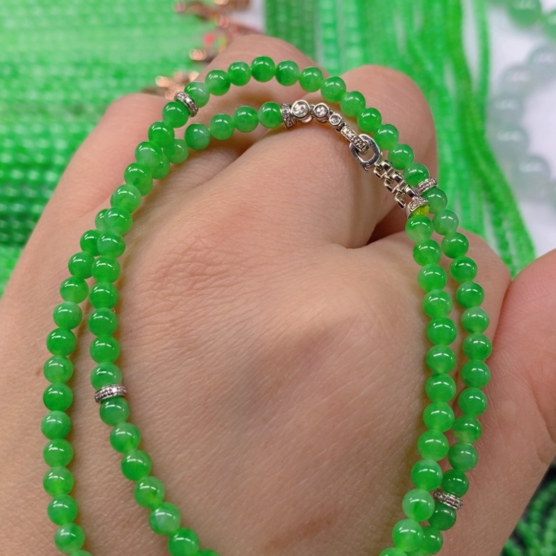 翡翠颈饰18K金镶嵌冰种正阳绿小米珠锁骨链4m' m