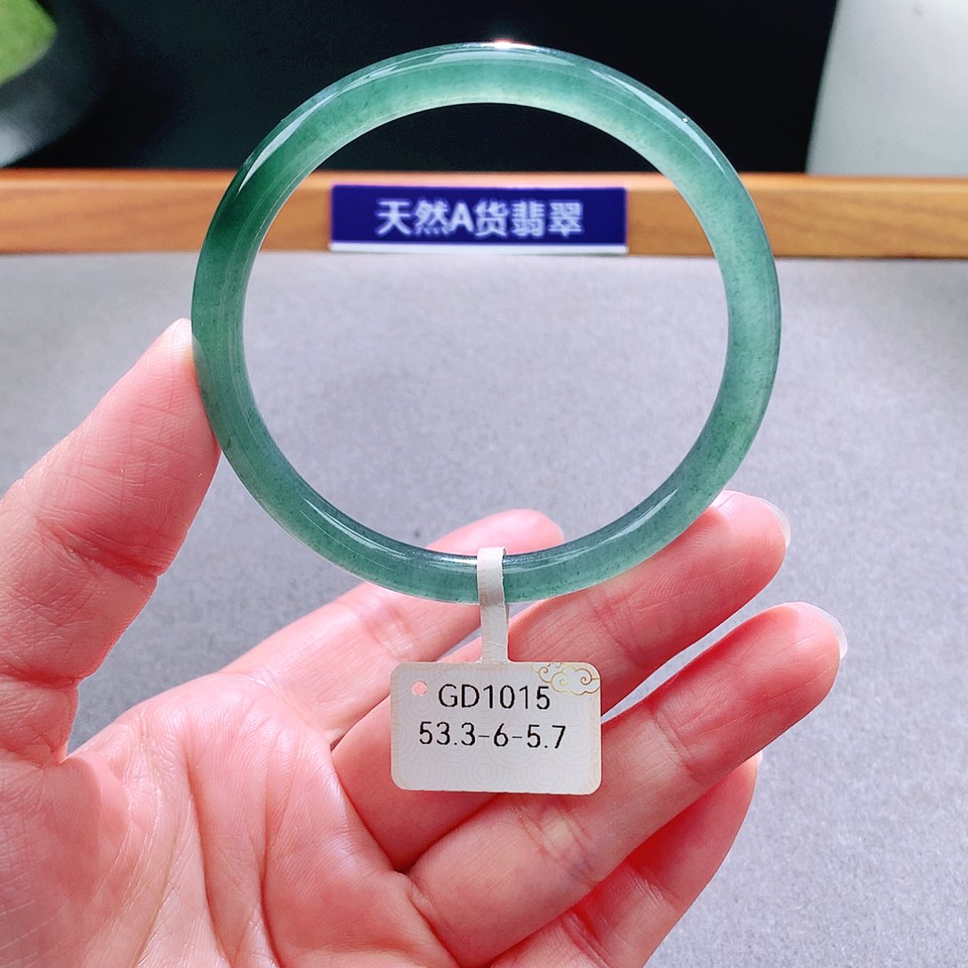 未镶嵌手镯翡翠天然翡翠手镯a货