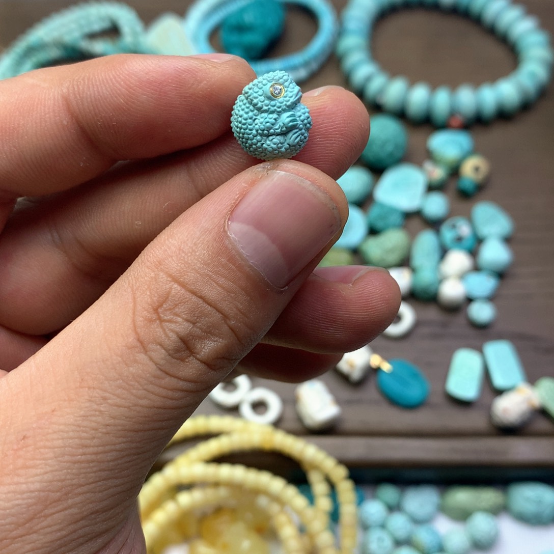 绿松石雕刻未镶嵌