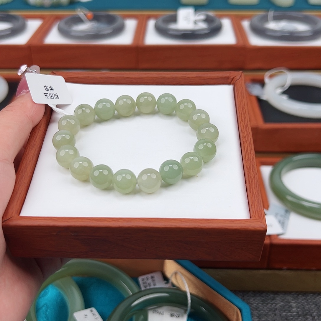 和田玉手链未镶嵌