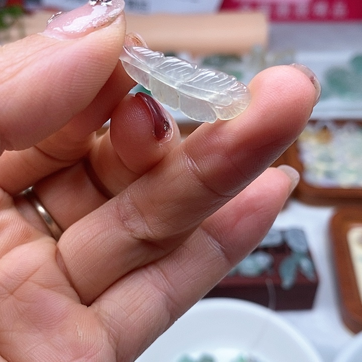 翡翠颈饰未镶嵌9898899888