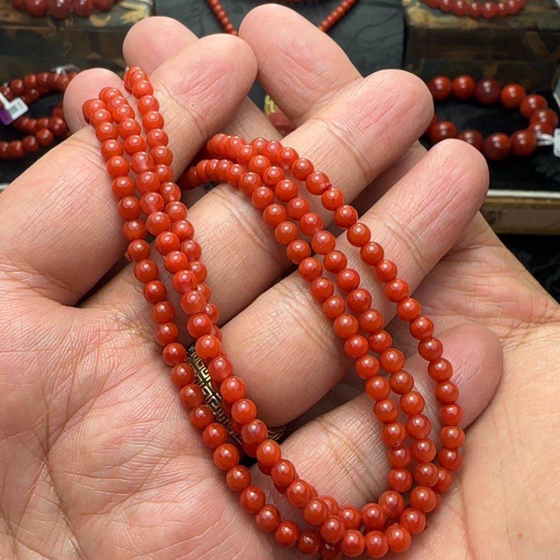 南红玛瑙颈饰未镶嵌