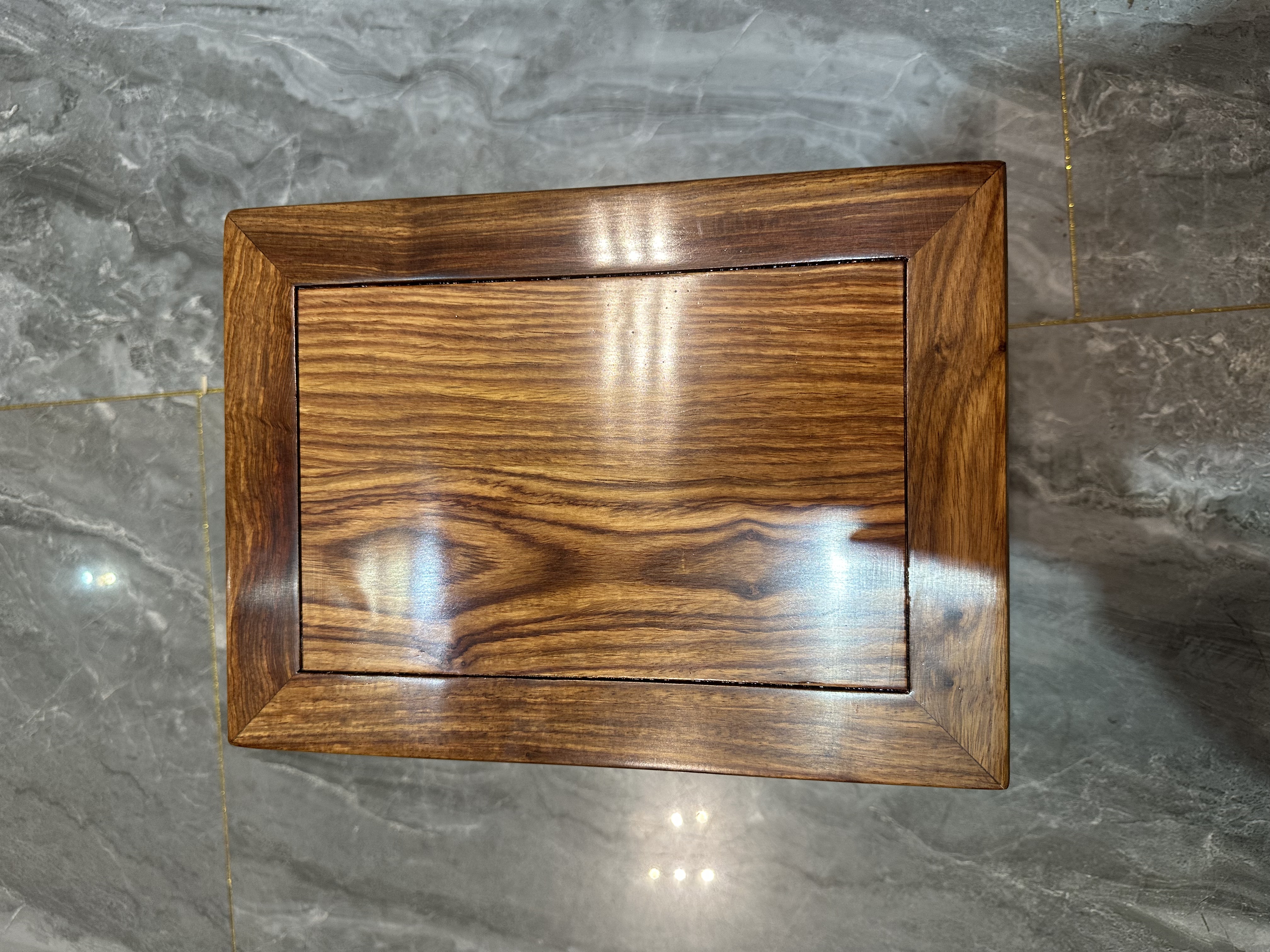 刺猬紫檀小方凳全实木休闲换鞋凳 高28长30宽22