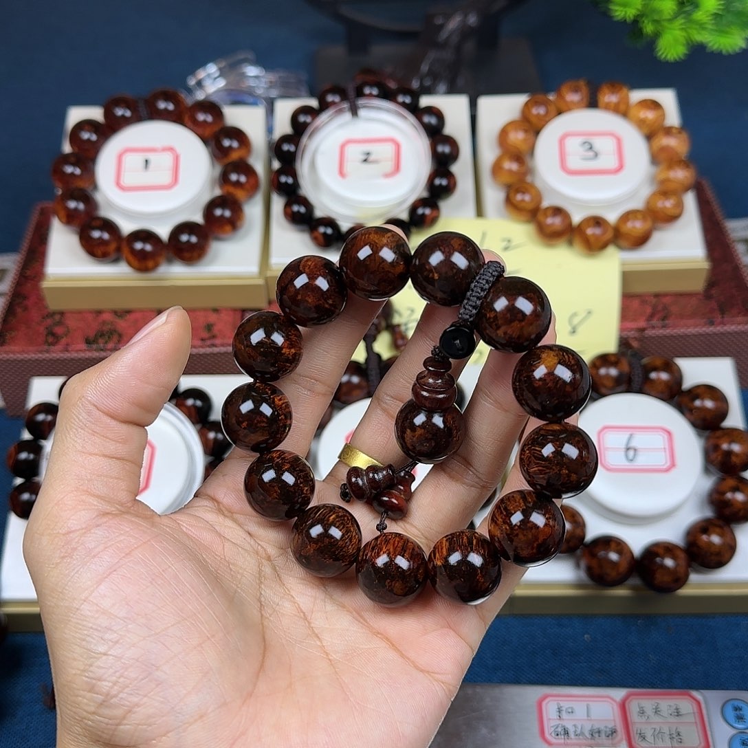 刚****花梨木类黄花梨1.8