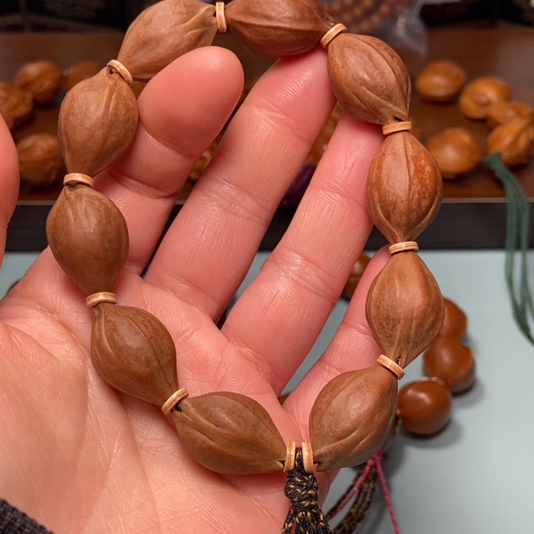 橄榄核手串/手链1.6直心三面佛