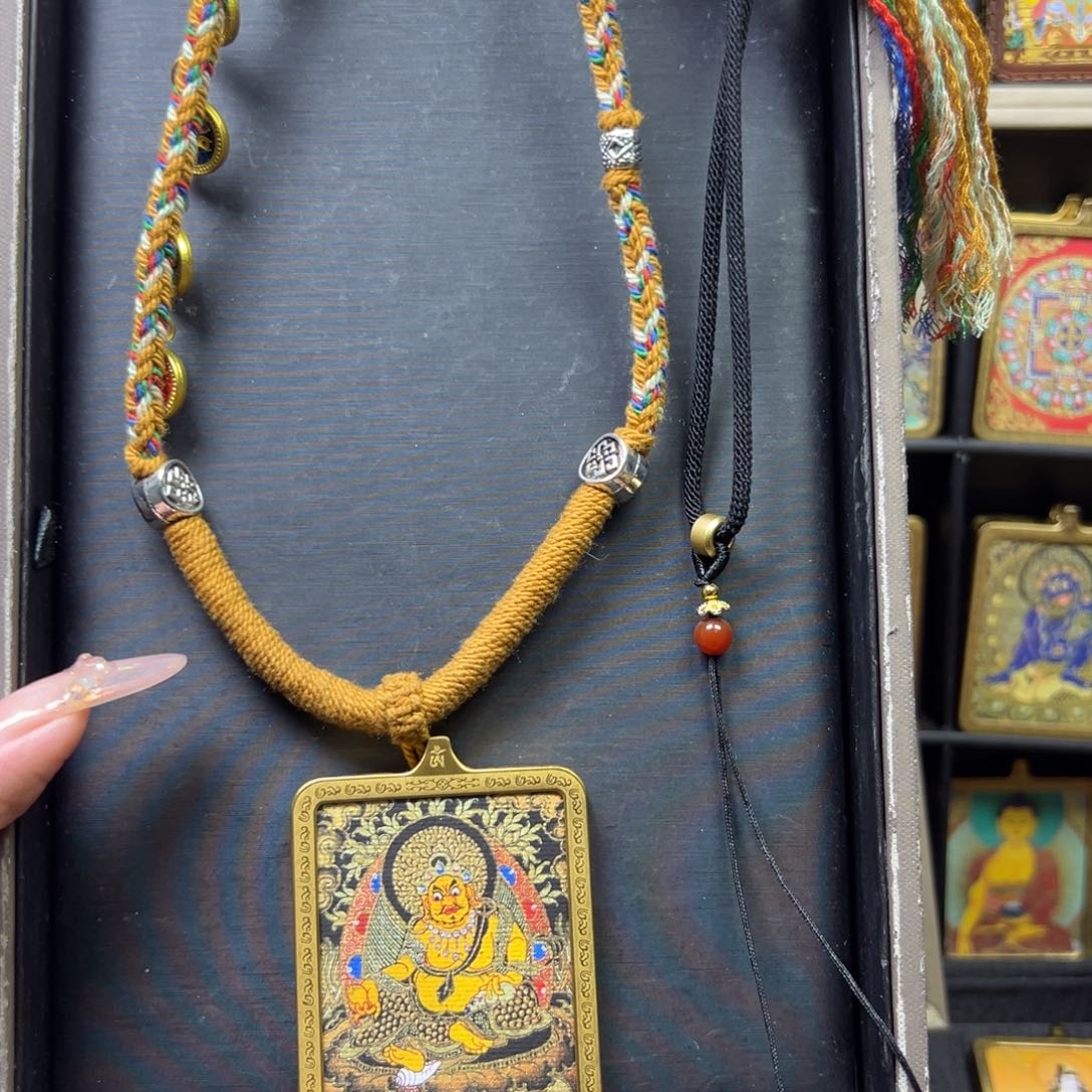 吊坠呈**力美丽乡村建设的