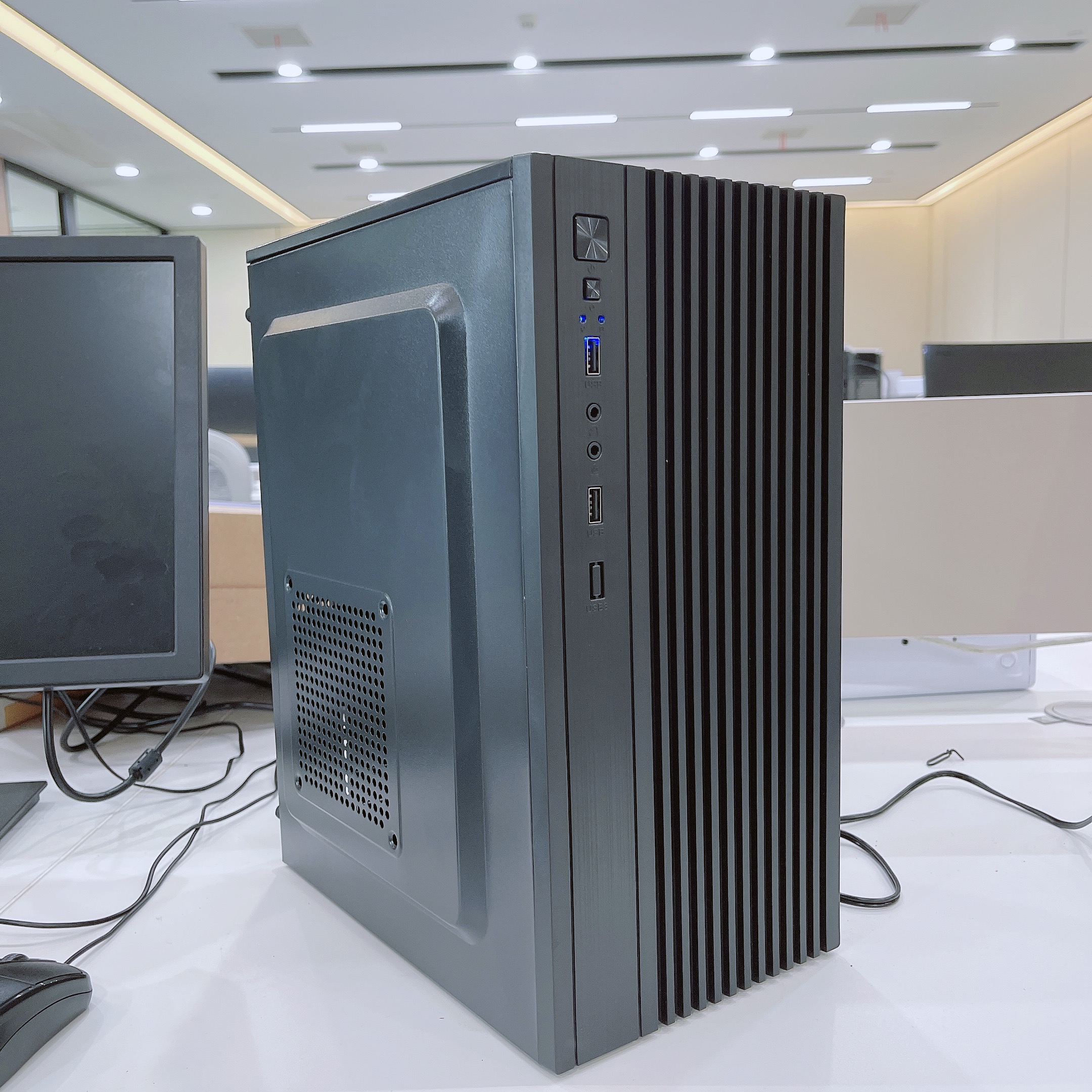 99新  办公电脑主机家用商用高清通用适合家庭娱乐网课BPSi3