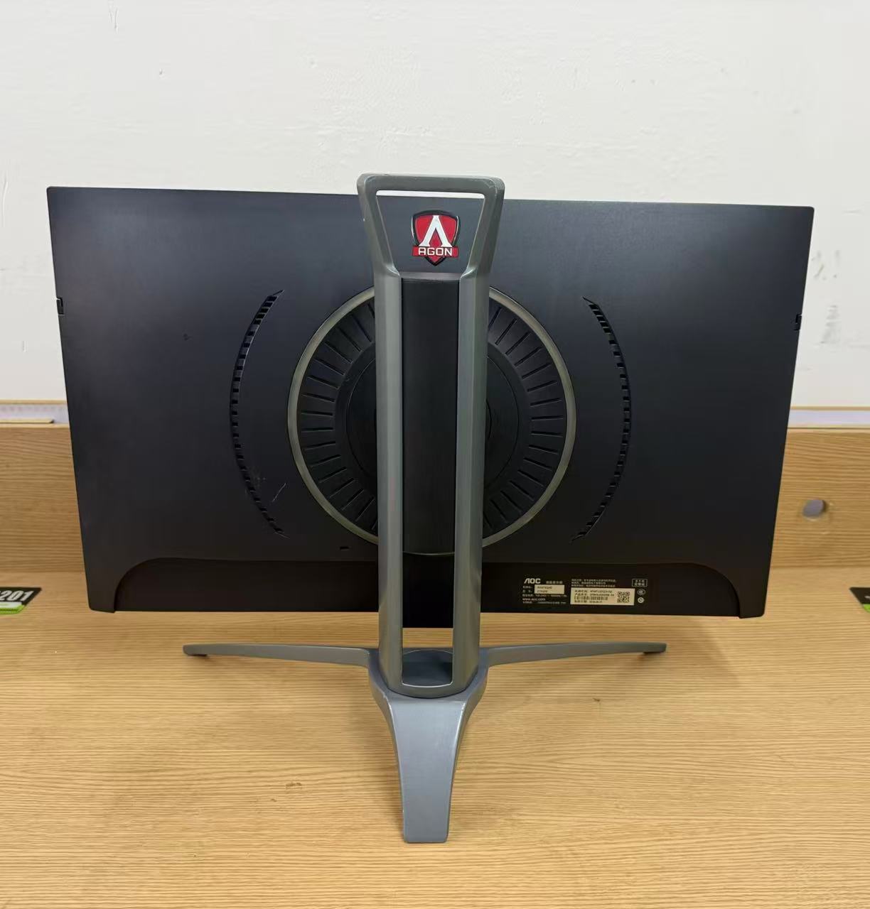 9新 AOC 27寸爱功3代2k144hz直面升降电竞高刷显示器