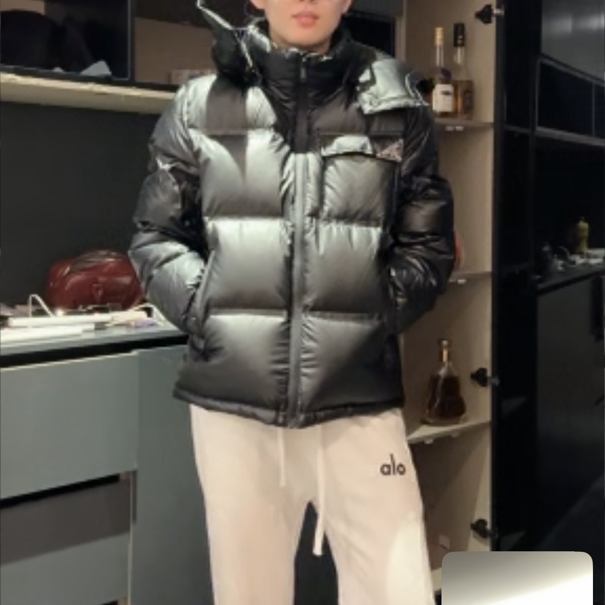 25年银灰金属标连帽秋冬加厚保暖羽绒服-8820