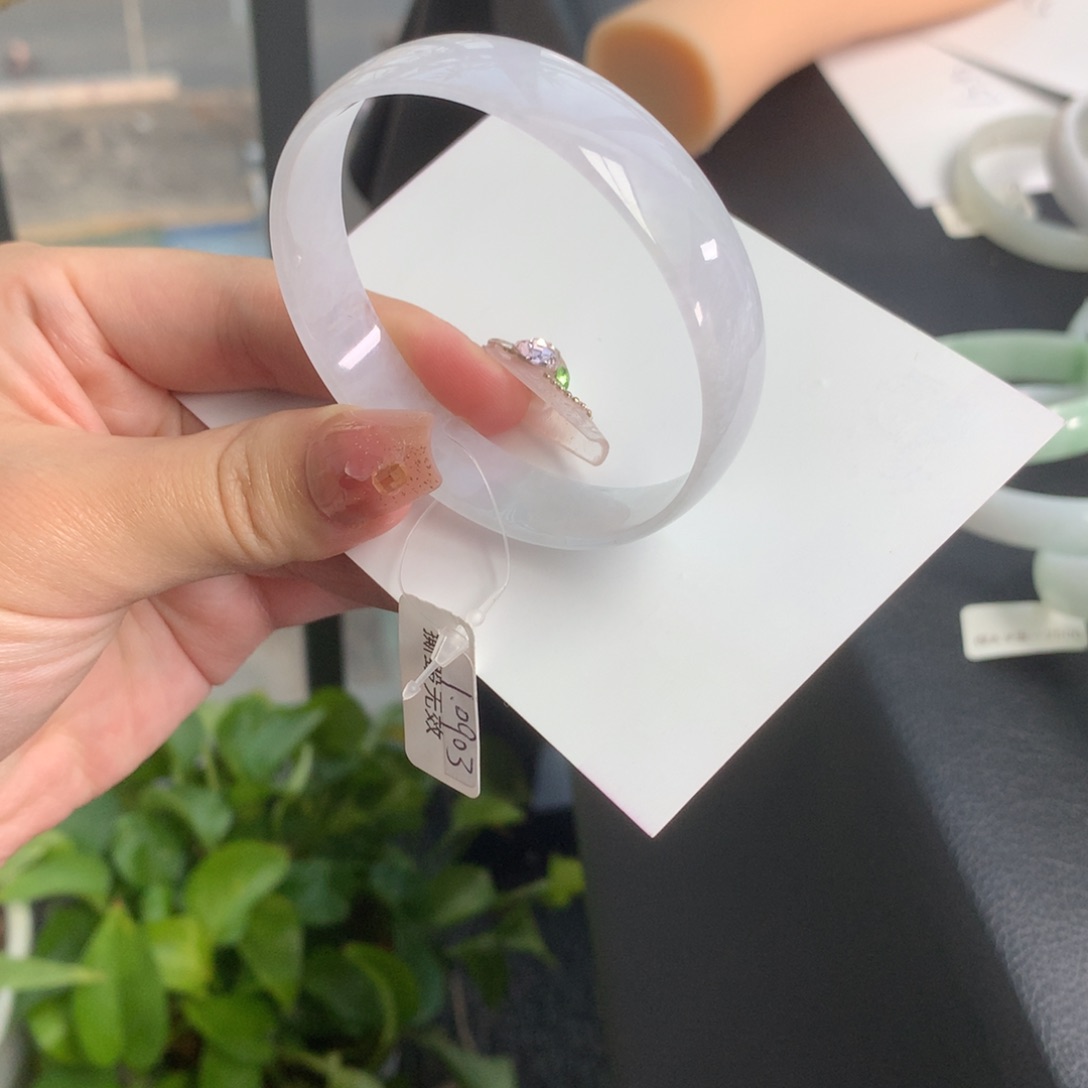 翡翠手镯未镶嵌公主