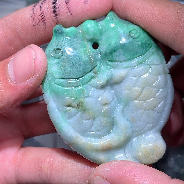 翡翠未镶嵌颈饰保真天然a货翡翠