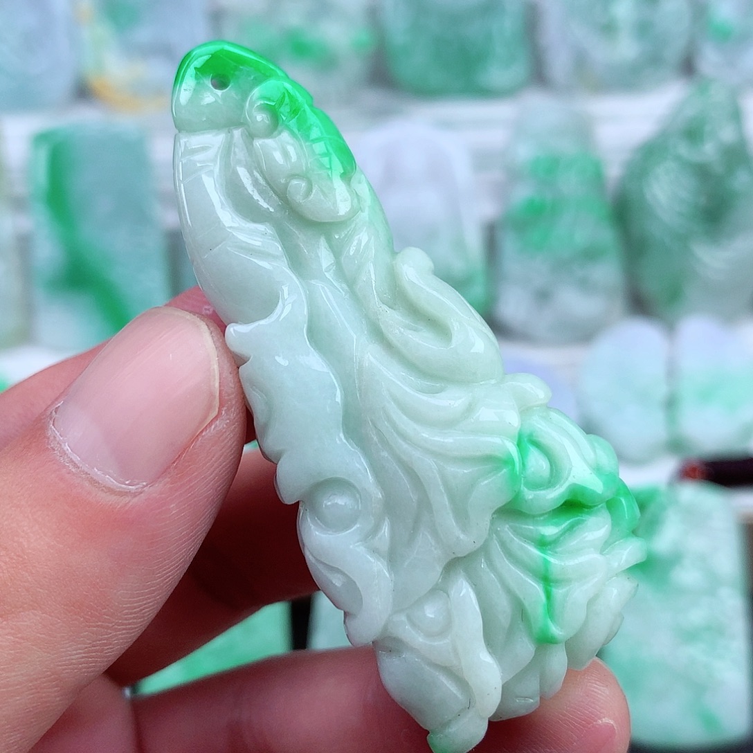 翡翠未镶嵌颈饰翡翠吊坠